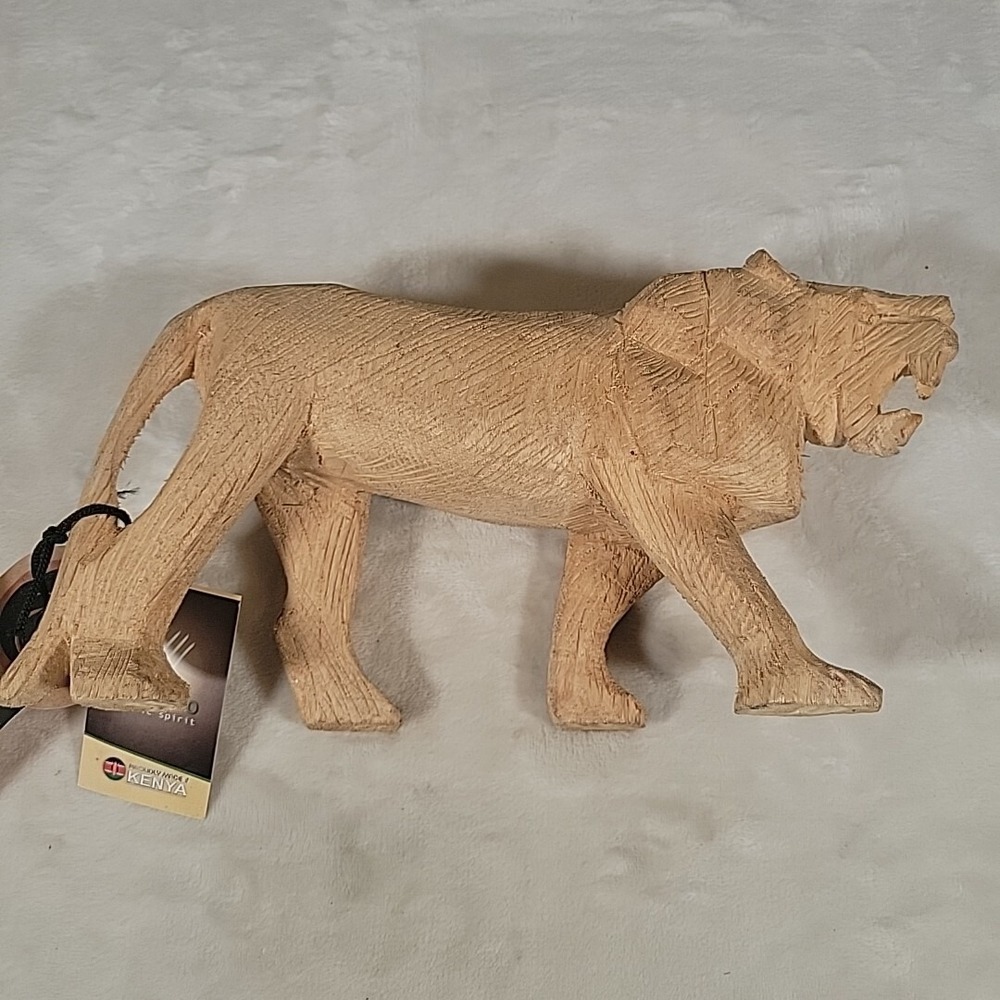 Modern Africa Hand Carved In Kenya Of‎ Jacarando Wood Lion Sculpture 6" Tall
